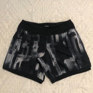 Brooks Chaser Running Shorts 7” - black